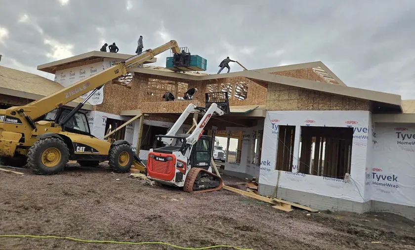 2 Brothers Roofing LLC